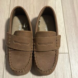 Little boys size 12 cat and Jack loafers